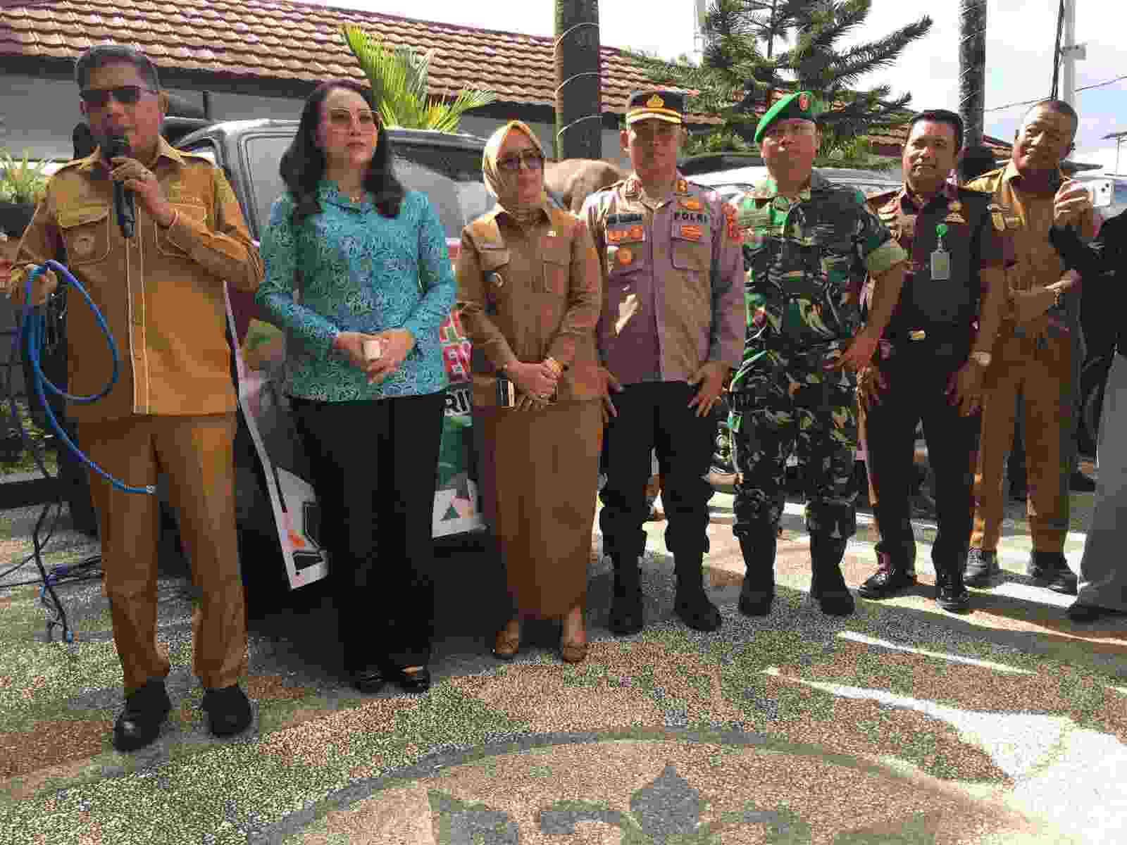 Idul Adha di Ambon, Wali Kota Imbau Warga Kurangi Kantong Plastik Saat Bagikan Daging Kurban