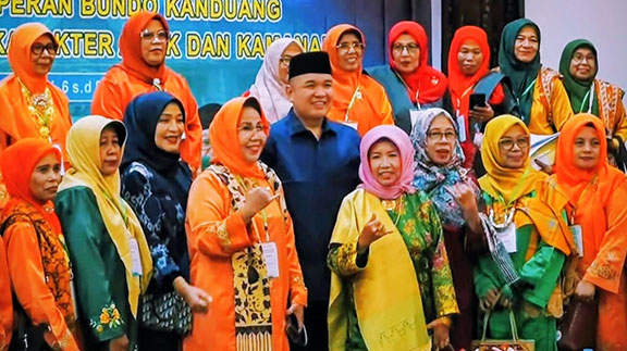 Nanda Satria Sebut Bundo Kanduang Benteng Terakhir Karakter Generasi Minangkabau di Tengah Era Digital, Ini yang Harus Dilakukan