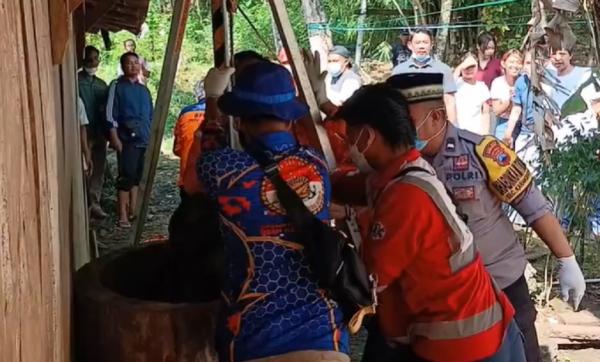 Ibu 2 Anak di Grobogan Ditemukan Tewas Dalam Sumur dengan Tubuh Terikat Batu Besar, Sempat Hilang 4 Hari