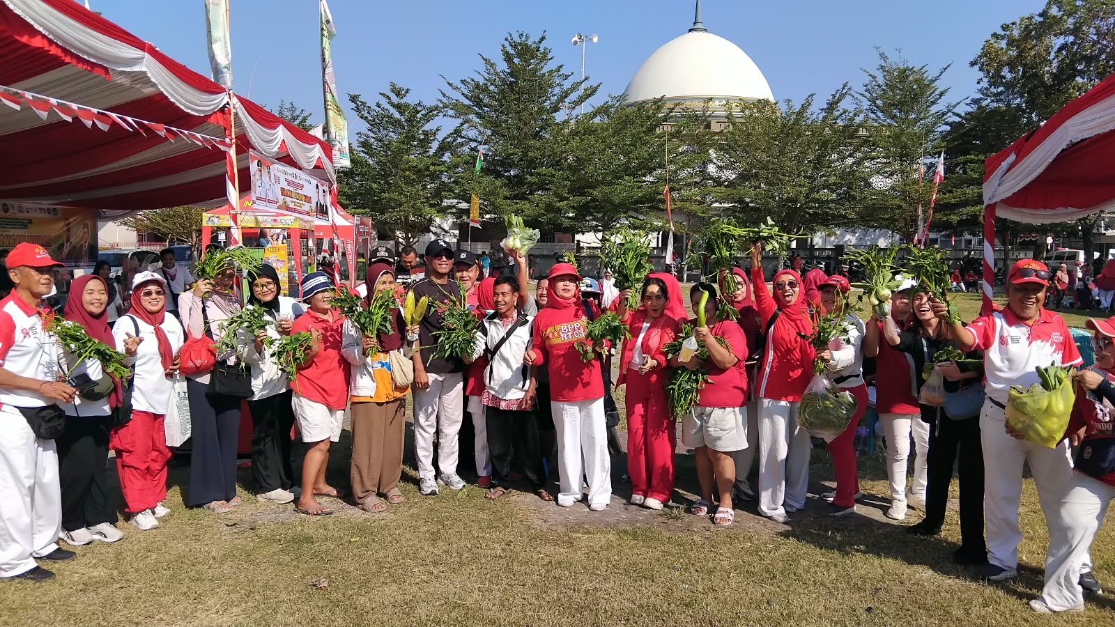 Pemprov NTB Bagikan Bibit Cabai hingga Gelar Pasar Murah di Mataram, Target Tekan Inflasi dari Rumah Tangga