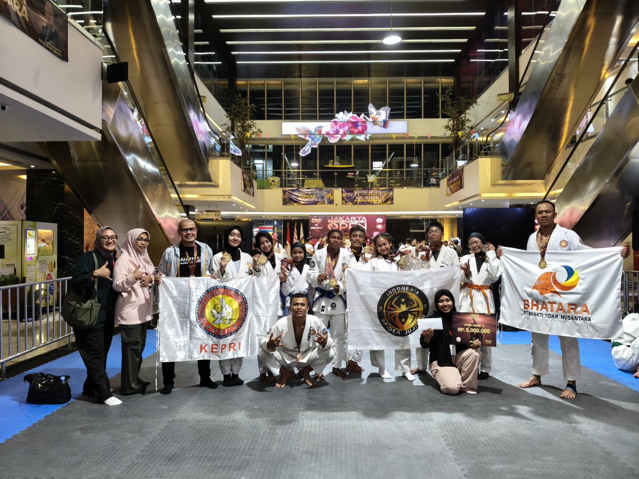 10 Atlet Spider Jujitsu Batam Borong 13 Medali di Jakarta Jiu Jitsu Open 2026, Raih Juara Umum III