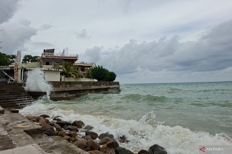 BMKG Keluarkan Peringatan Gelombang 2,5 Meter di 14 Perairan NTT, Nelayan Diminta Waspada Angin Kencang