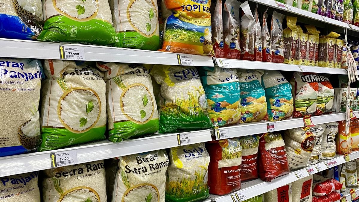 Stok Beras Bulog di Batam dan Karimun Dipastikan Aman untuk 6 Bulan, Capai 5.000 Ton