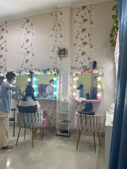 10 Rekomendasi Salon Kecantikan di Padang 2026: Tempat Terbaik untuk Merawat Diri