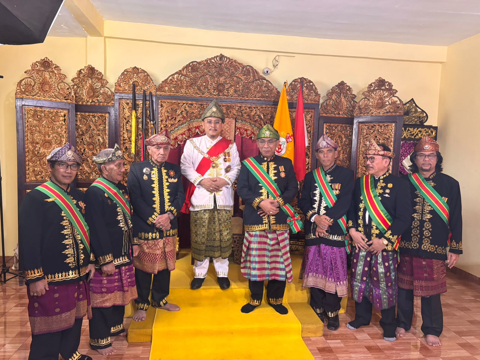 Sultan Palembang Darussalam Anugerahkan Gelar Pangeran Natogamo kepada Gus Yahya di Istana Adat, Apresiasi Kontribusi pada Kebangsaan dan Budaya