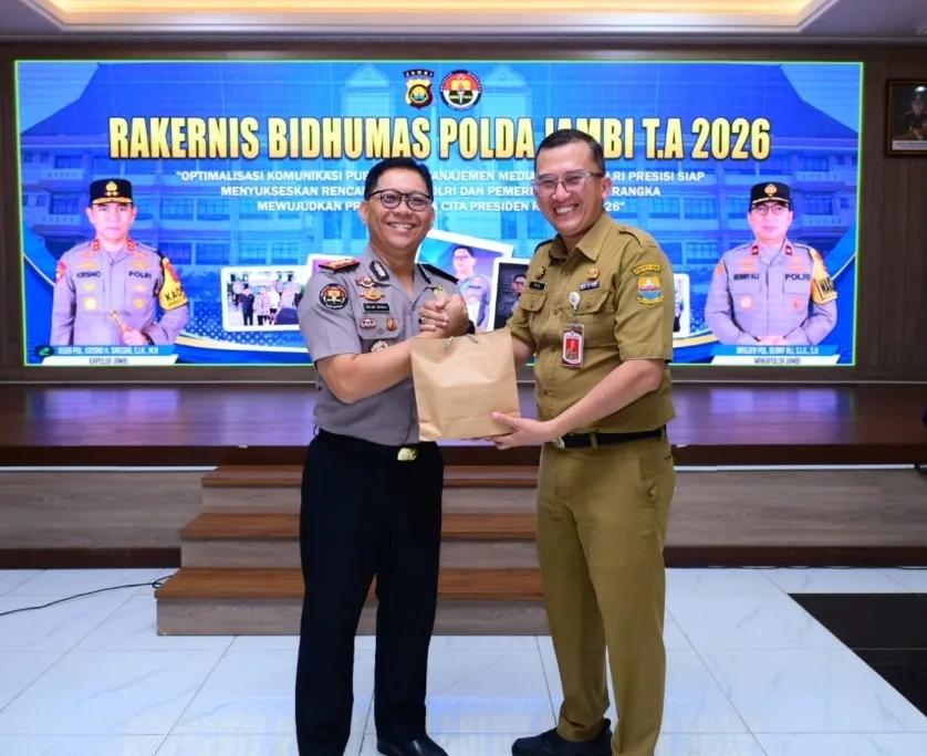 Kadis Kominfo Jambi Peringatkan Ancaman Deepfake dan Disinformasi di Rakernis Humas Polda, Minta Verifikasi Tetap di Tangan Manusia