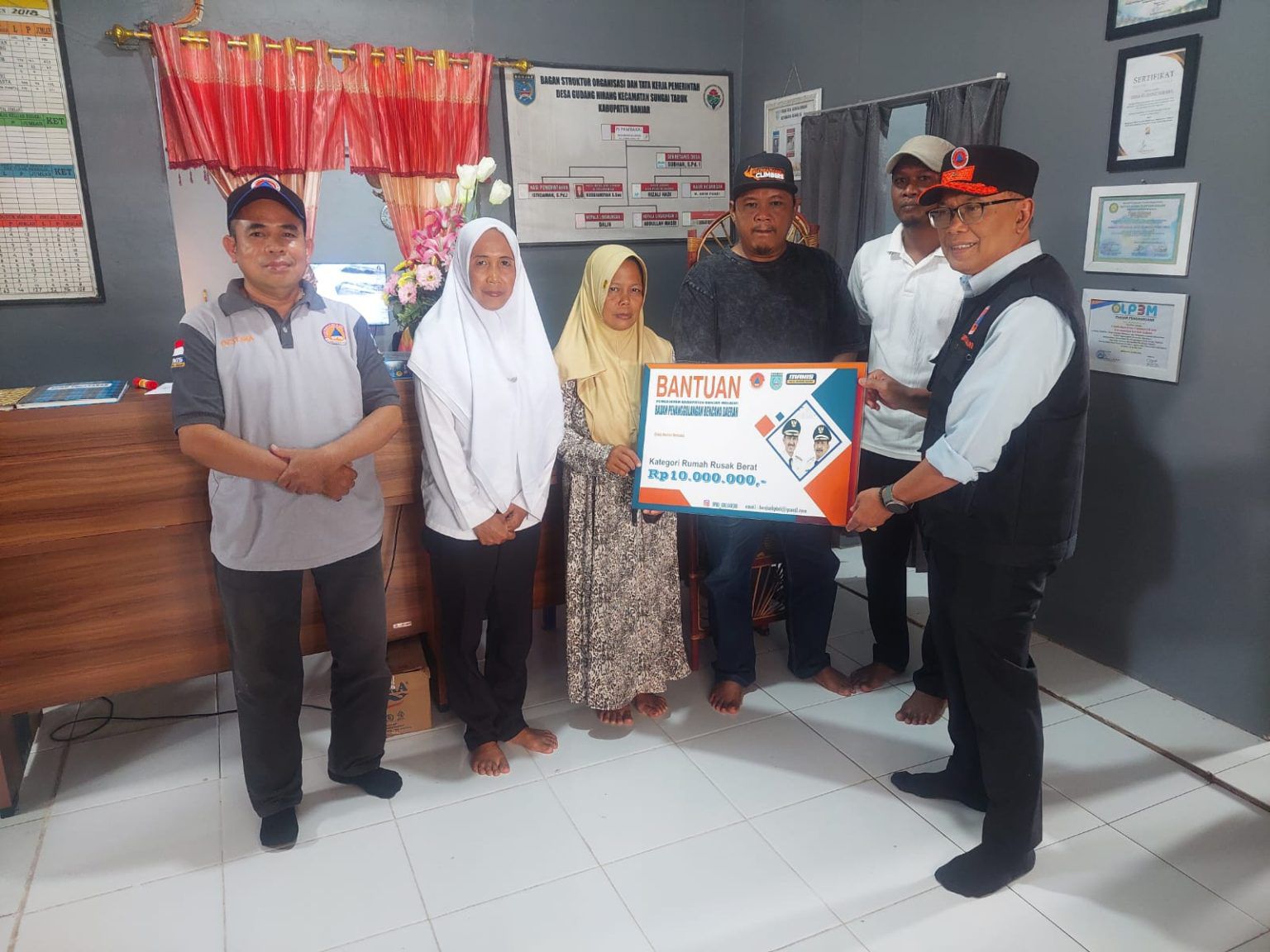 38 Rumah di Gudang Hirang Rusak Diterjang Angin Kencang, BPBD Banjar Salurkan Bantuan Rehabilitasi