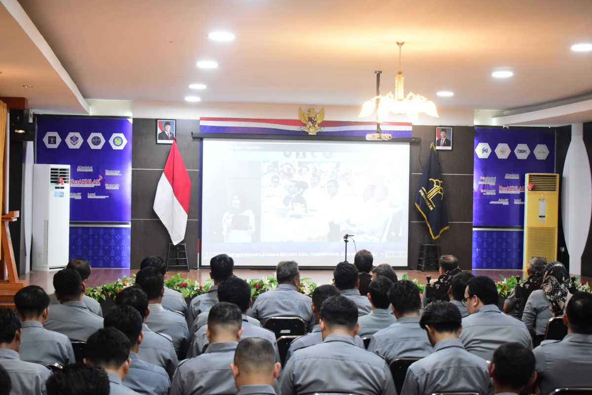 Kanwil Kemenkum Sulteng Ikuti Konsolidasi Nasional Pelayanan Publik, Yusril Tekankan Integritas ASN