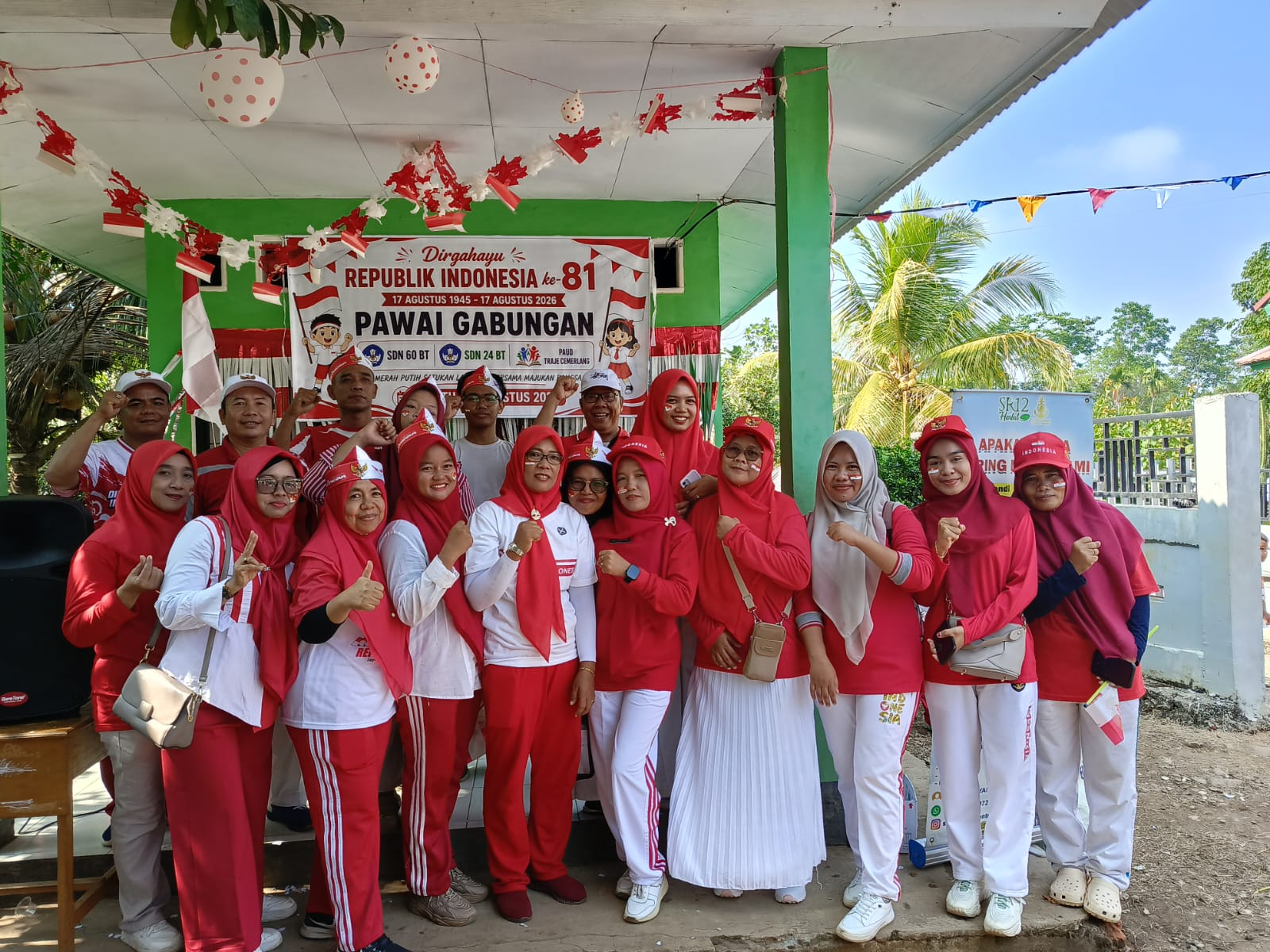 Pawai Gabungan SDN 60, SDN 24, dan PAUD Traje Cemerlang di Bengkulu Tengah Meriahkan HUT ke-81 RI, 72 Hadiah Disiapkan