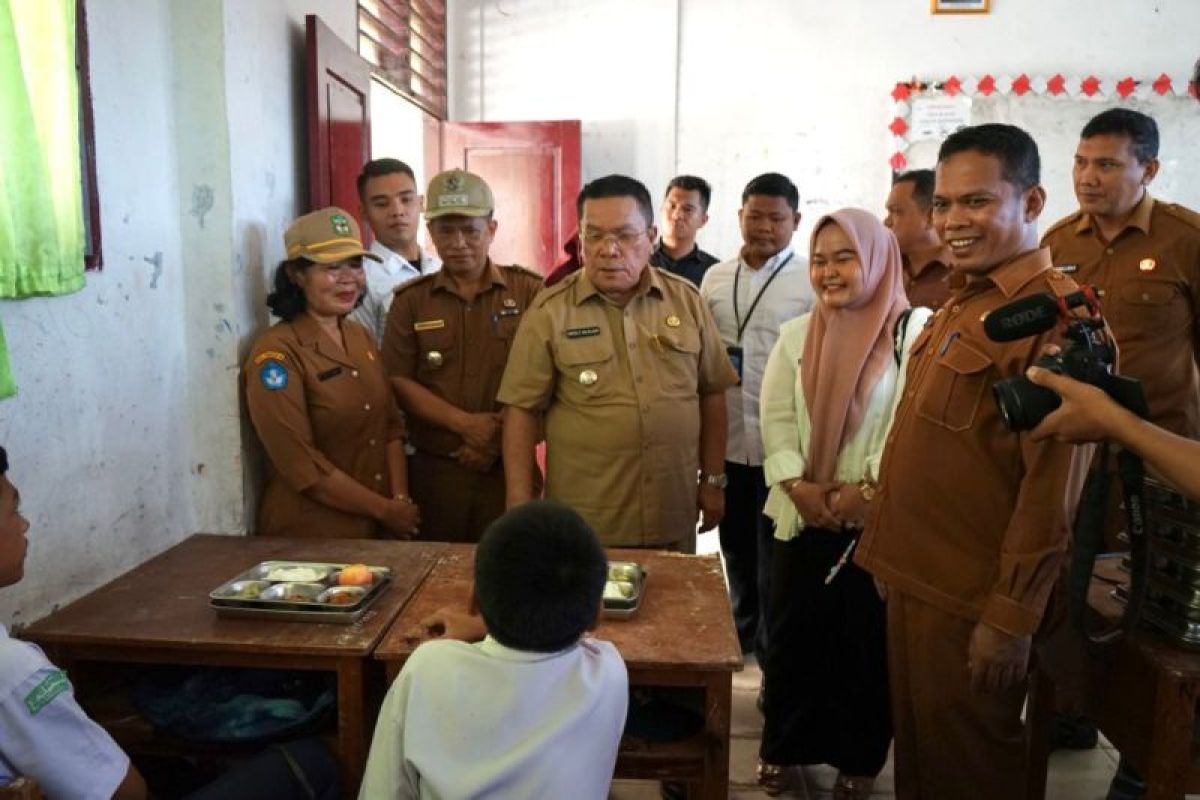 Wali Kota Pematangsiantar Wesly Silalahi Tekankan Tiga Modal Pelajar saat Jadi Pembina Upacara di SMP Negeri 4