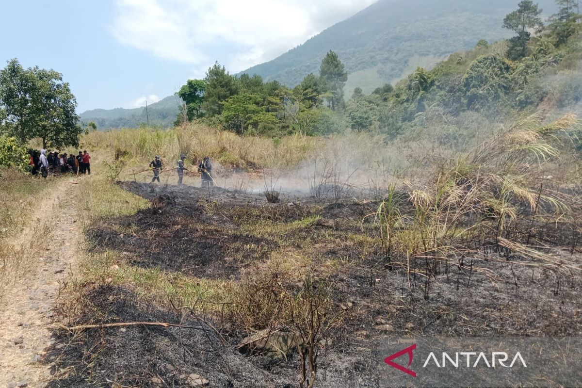 BPBD Kuningan Padamkan Kebakaran Lahan 4 Hektare di Blok Cula TNGC, Pendinginan Masih Berlangsung