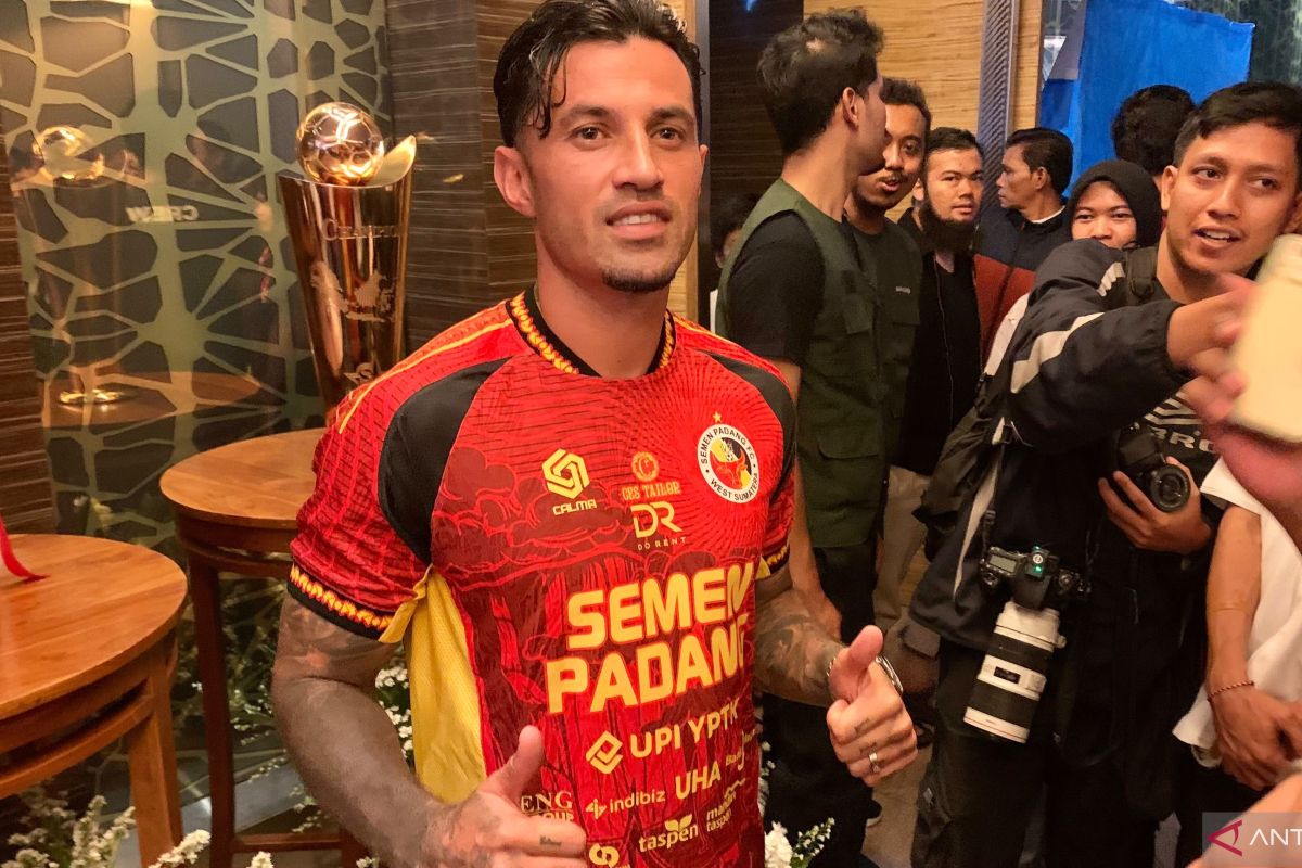 Stefano Lilipaly Jelaskan Alasan Mau Turun Kasta ke Liga 2 demi Semen Padang, Target Juara dan Promosi ke Liga 1
