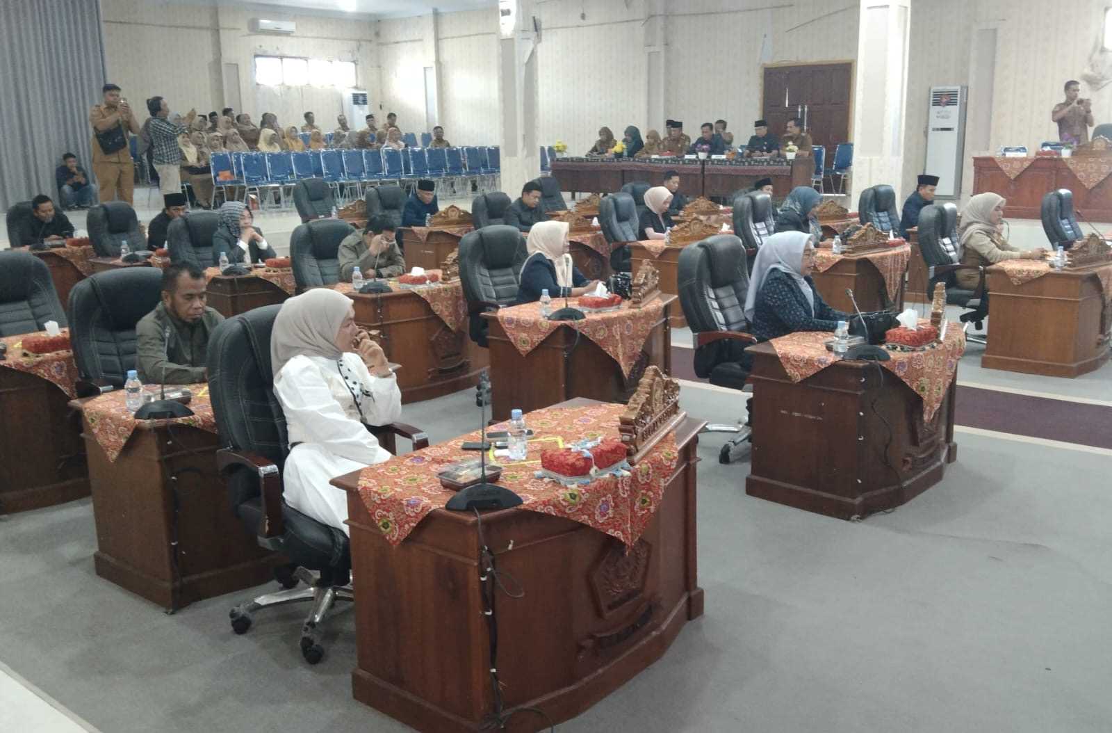 DPRD Lebong Terima Empat Raperda dari Pemkab, Termasuk Pertanggungjawaban APBD 2025 dan Jaminan Sosial Ketenagakerjaan