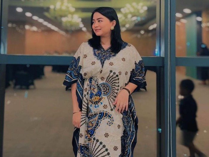 Jualan Risol Jadi Terapi Kecemasan, Pedangdut Jelita Bahar Bisa Ludeskan 300 Buah Sehari