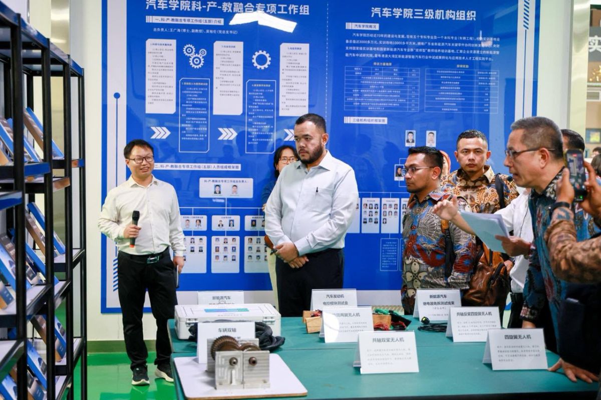 Wali Kota Padang Tinjau Kampus di China untuk 60 Mahasiswa Penerima Beasiswa Penuh, Begini Skema Kuliahnya