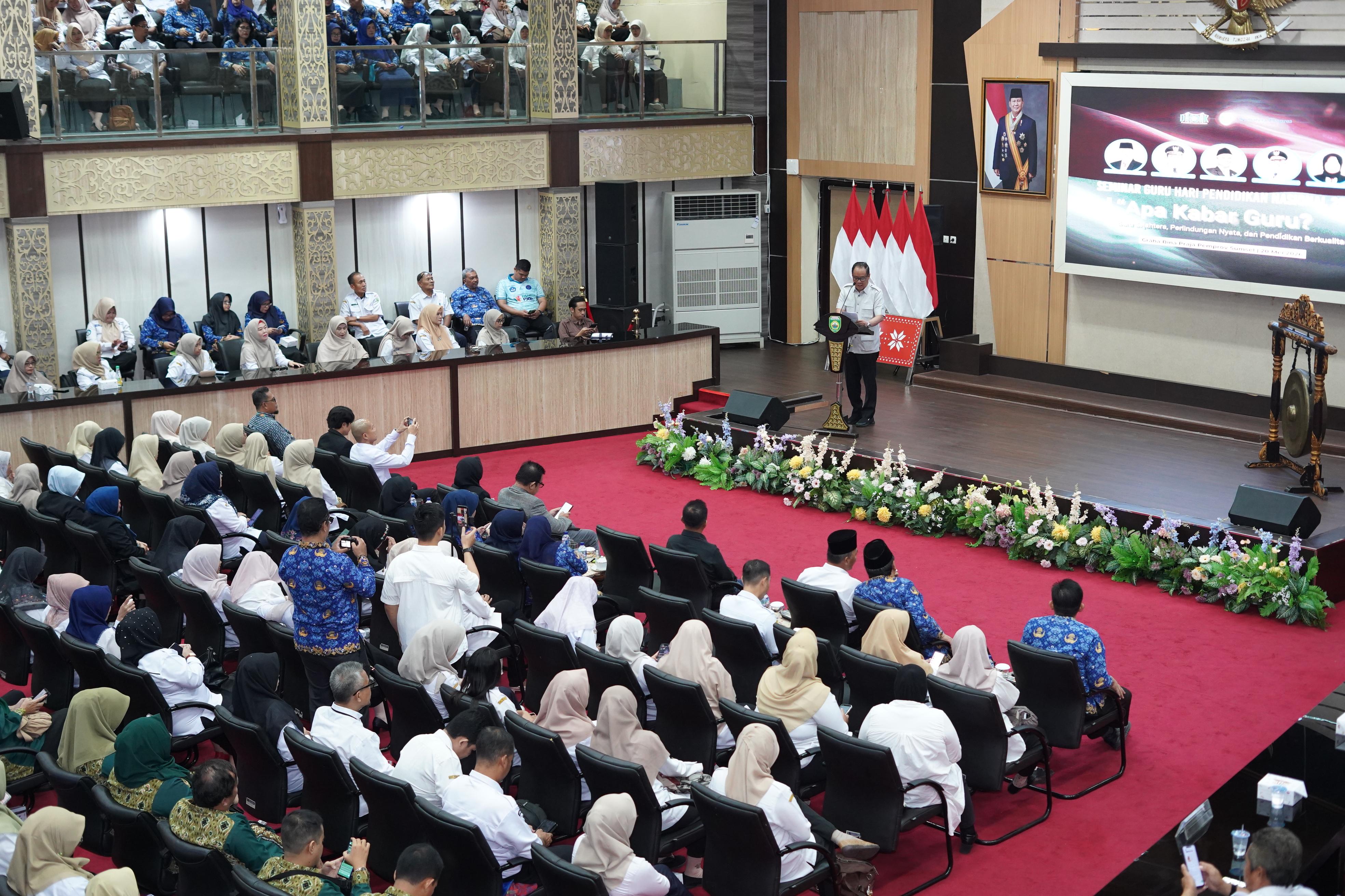 Wagub Sumsel Cik Ujang Soroti Kesejahteraan Guru di Seminar Hardiknas 2026: Perlindungan Nyata Jadi Prioritas