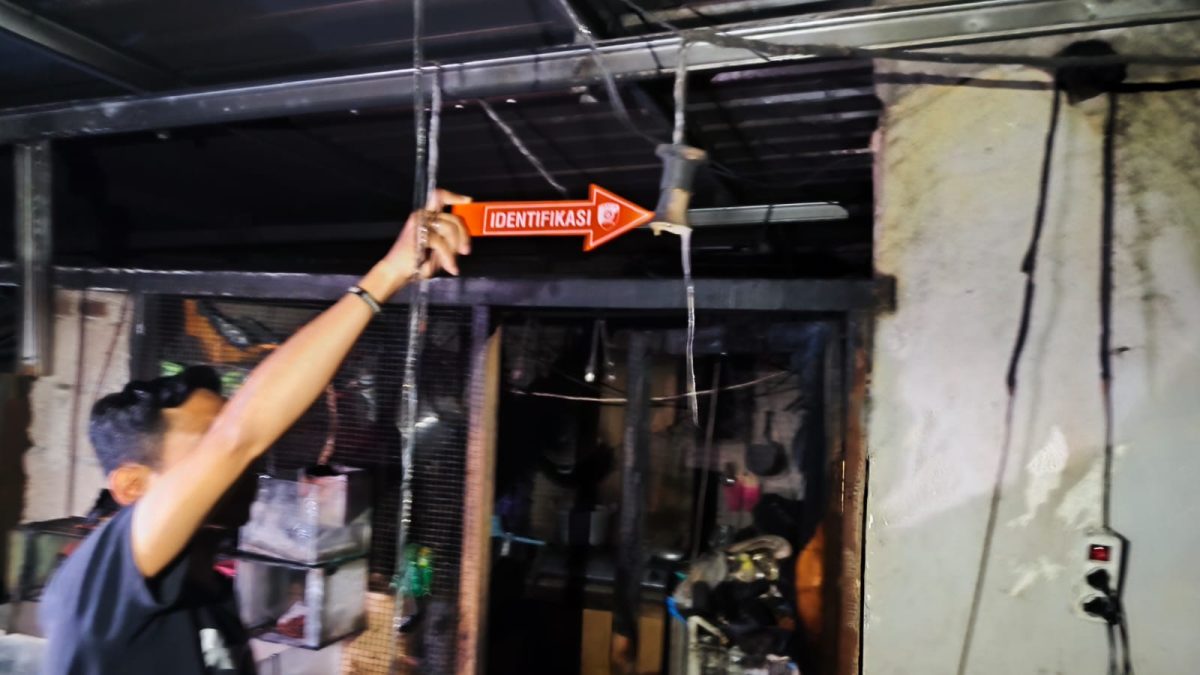 Tabung Gas Meledak di Mobil Pikap, Rumah Pedagang Soto di Karang Kelok Mataram Ludes Terbakar, Kerugian Capai Rp 200 Juta