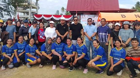 Final Voli Putra dan Putri di Mentawai: Tim Dinkes Juara Kategori Putra, Medan Magnet Kampiun Putri