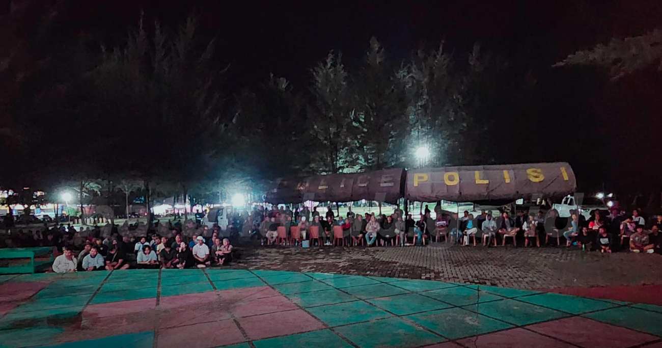 Ratusan Warga Natuna Nobar Final Piala Dunia 2026 di Pantai Piwang, Sekda Boy Wijanarko: Momentum Pererat Silaturahmi