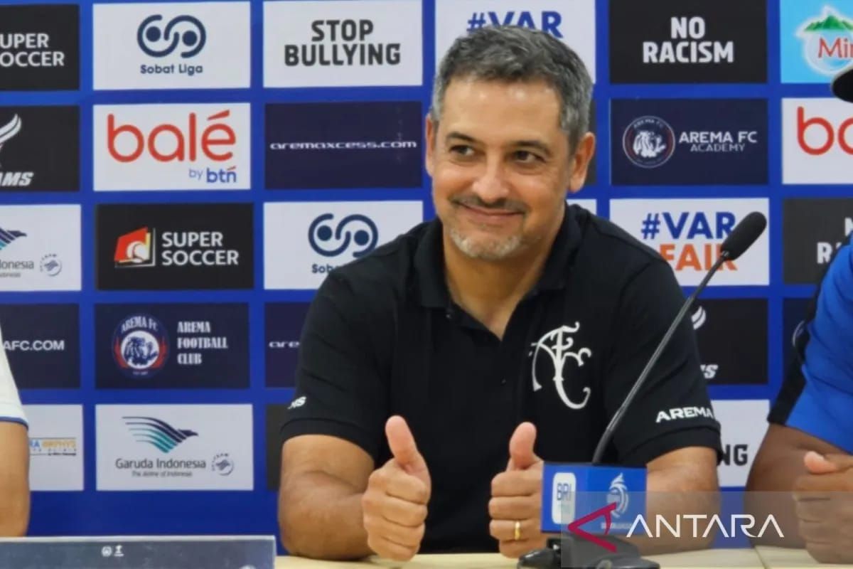 Marcos Santos Siapkan Sejumlah Skema, Arema FC Waspadai Karakter Permainan PSM Makassar