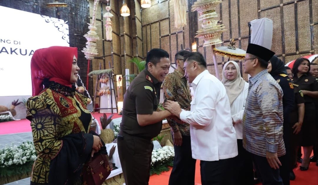 Plh Wali Kota Bekasi di Pisah Sambut Kajati Jabar: Sinergi Daerah-Kejaksaan Kunci Tata Kelola Pemerintahan