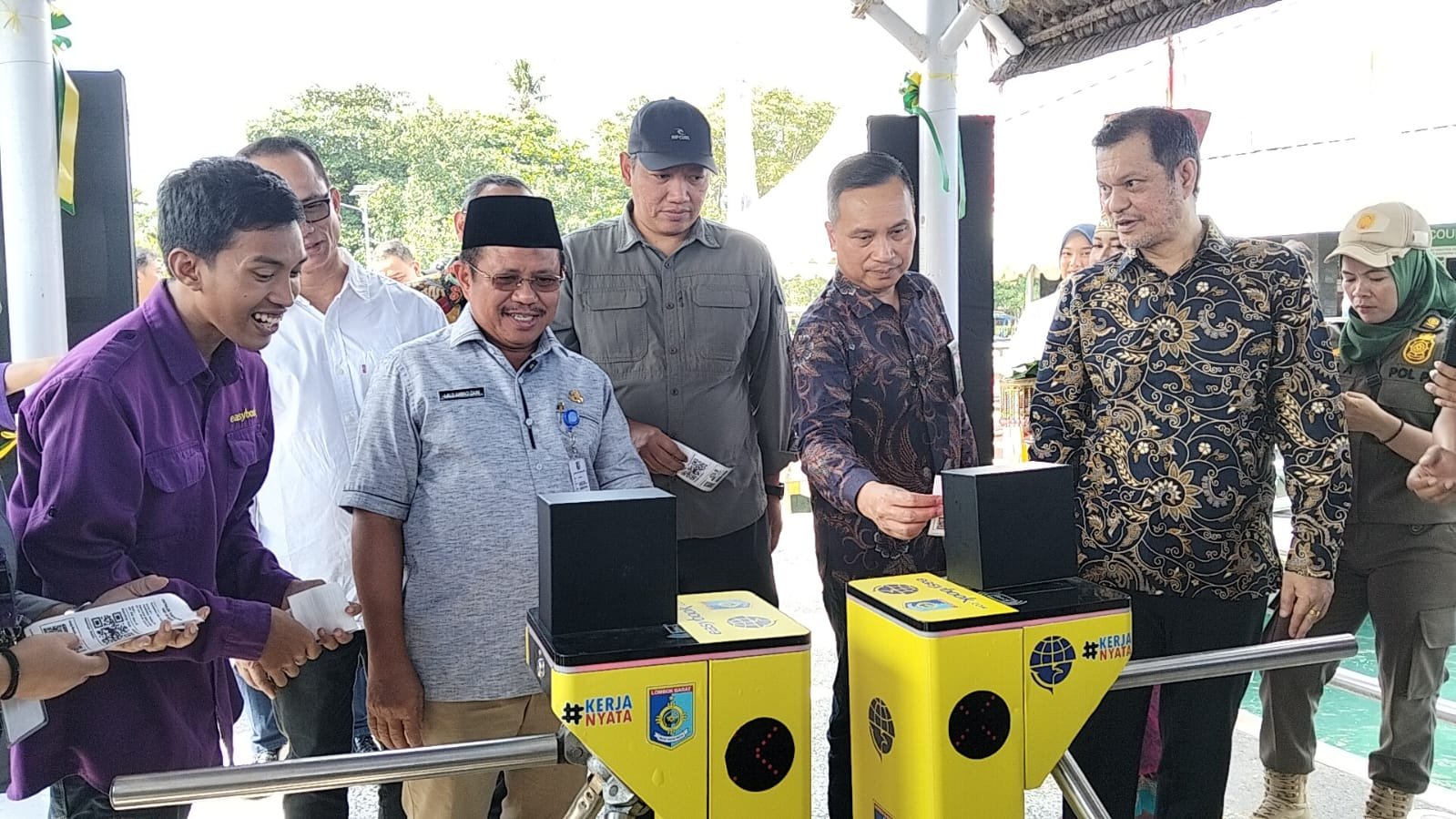 Pemkab Lombok Barat Resmi Terapkan E-Ticketing di Pelabuhan Senggigi, Target PAD Dua Kali Lipat