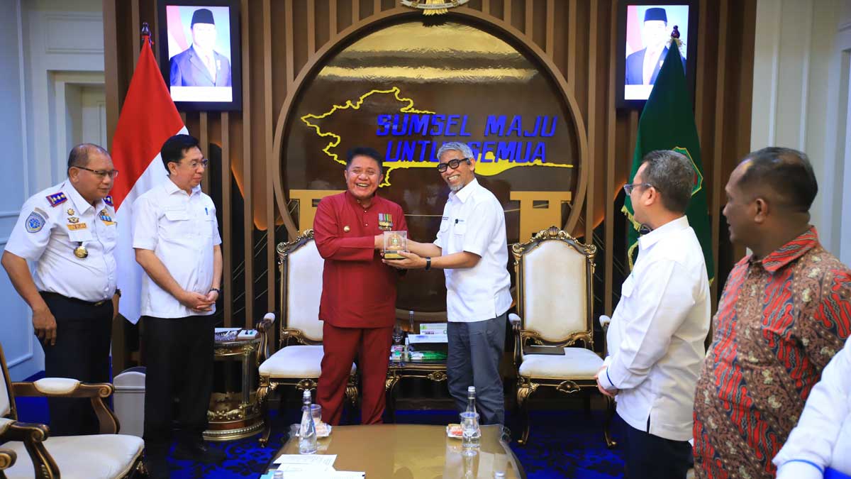 Gubernur Sumsel Herman Deru Percepat Pelabuhan Tanjung Carat Demi Usir Truk Kontainer dari Tengah Kota Palembang