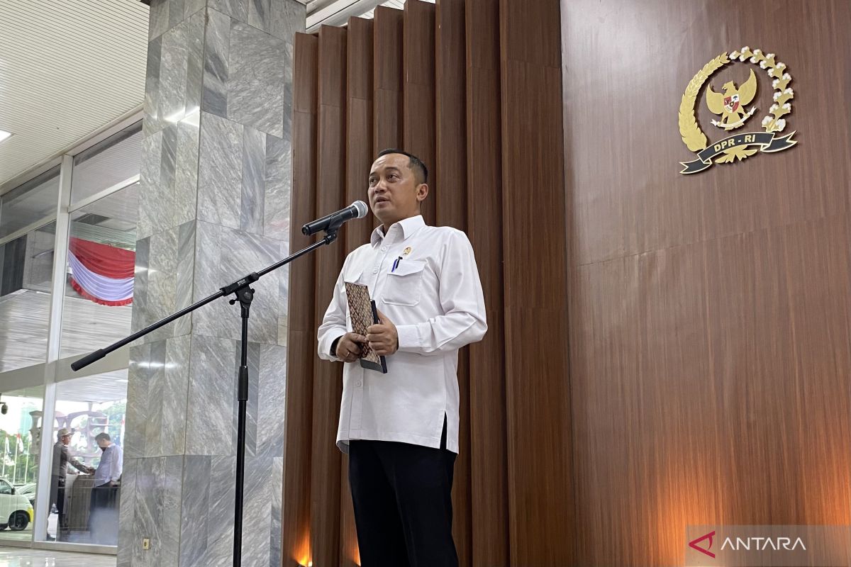 Mensesneg Prasetyo Tegaskan Belum Ada Rencana Reshuffle Kabinet, Dua Kursi Wamenimipas dan Wamentan Masih Kosong