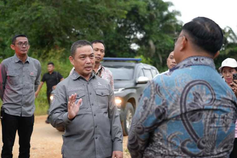 Gubernur Kalbar Ria Norsan Prihatin Jembatan Ambruk di Kubu Raya, Akses Ekonomi dan Pendidikan Warga Lumpuh