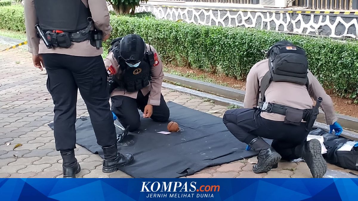 Mortir Peninggalan Lama Ditemukan Petugas Kebersihan di Anjungan Sumatera Barat TMII, Tim Gegana Langsung Amankan