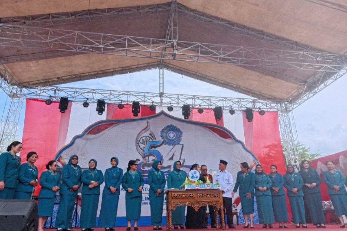 Ketua TP PKK Kalbar Erlina Norsan Dorong Kader Perkuat Ketahanan Keluarga sebagai Fondasi Pembangunan Menuju Indonesia Emas 2045