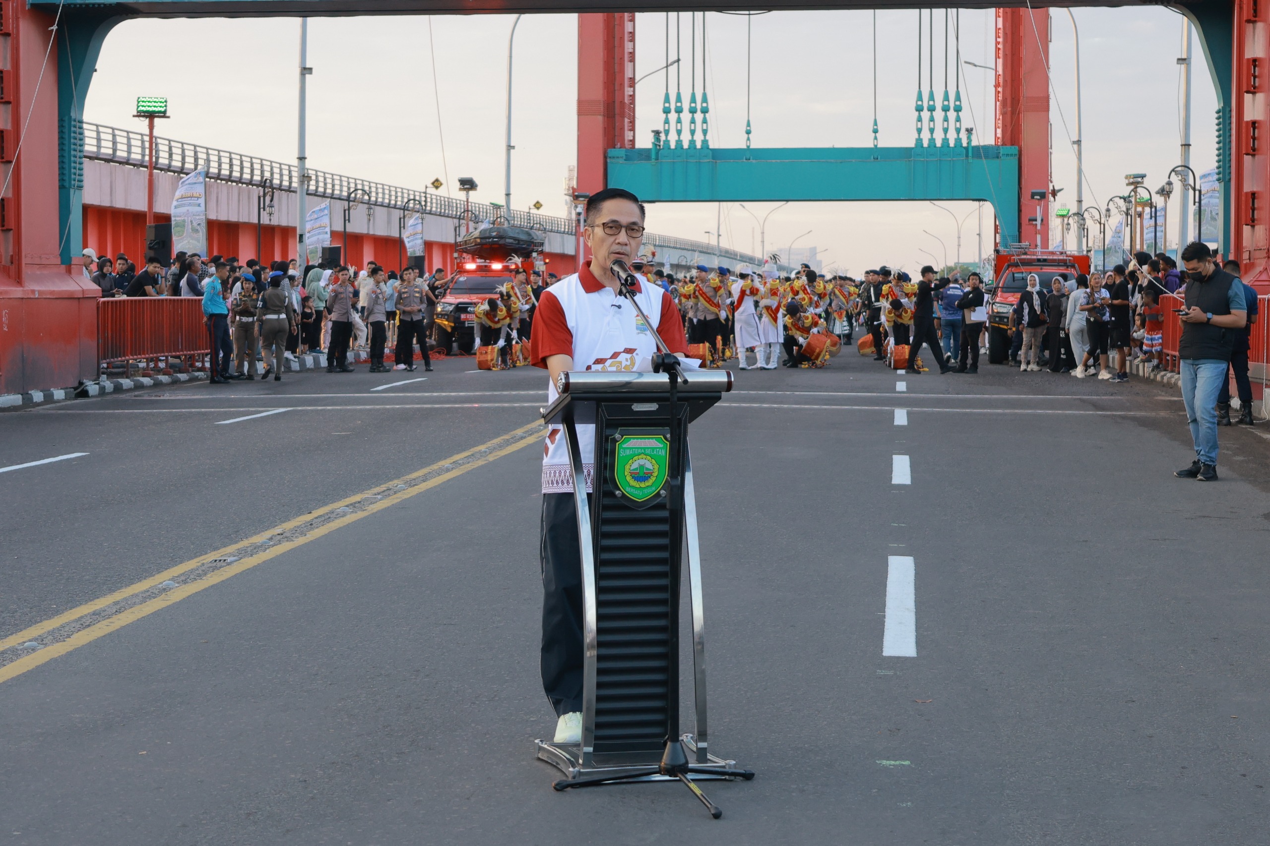 Pemkot Palembang Resmi Luncurkan Program Car Free Day di Jembatan Ampera, Warga Sambut Antusias
