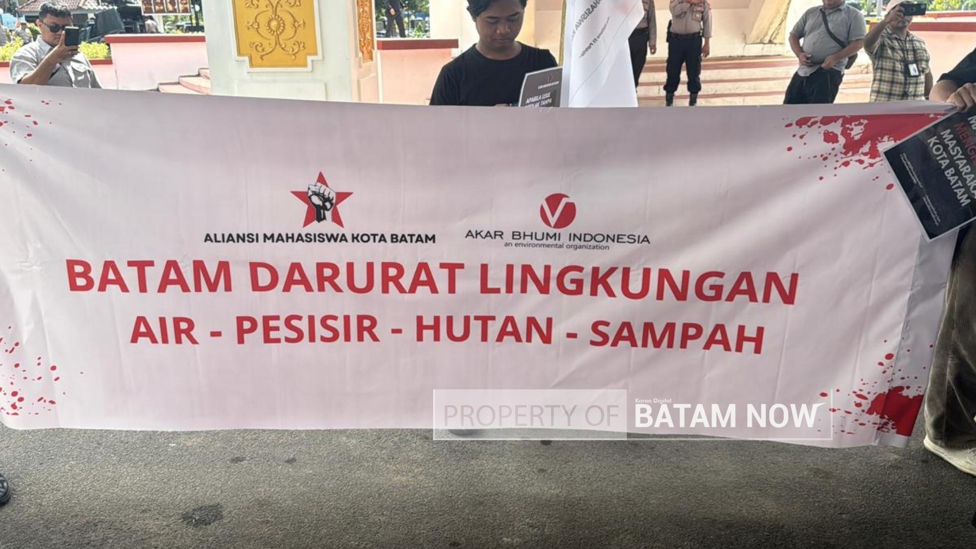 Aliansi Mahasiswa Batam Ultimatum Pemko: Enam Bulan Selesaikan Krisis Air, Sampah, dan Banjir, atau Tuntut Wali Kota Mundur