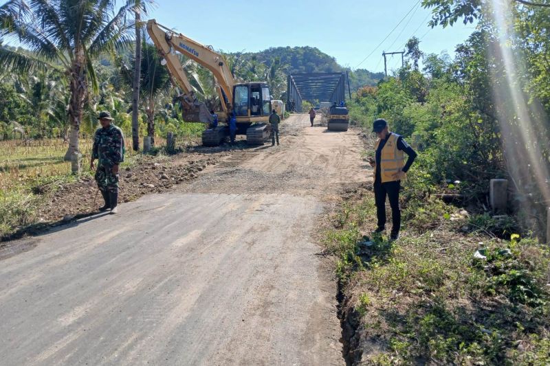 Gempa M7,7 Flores: 87 Orang Meninggal Dunia, 150 Ribu Jiwa Mengungsi, Perbaikan Jembatan Dampek Ditargetkan Rampung 23 Agustus