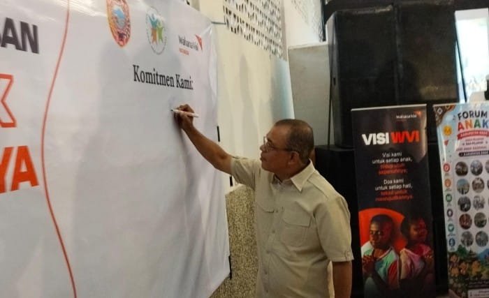 Foraken dan WVI Deklarasi Anti Kekerasan Anak di Ende, Bupati Ajak Orang Tua Cegah Fatherless