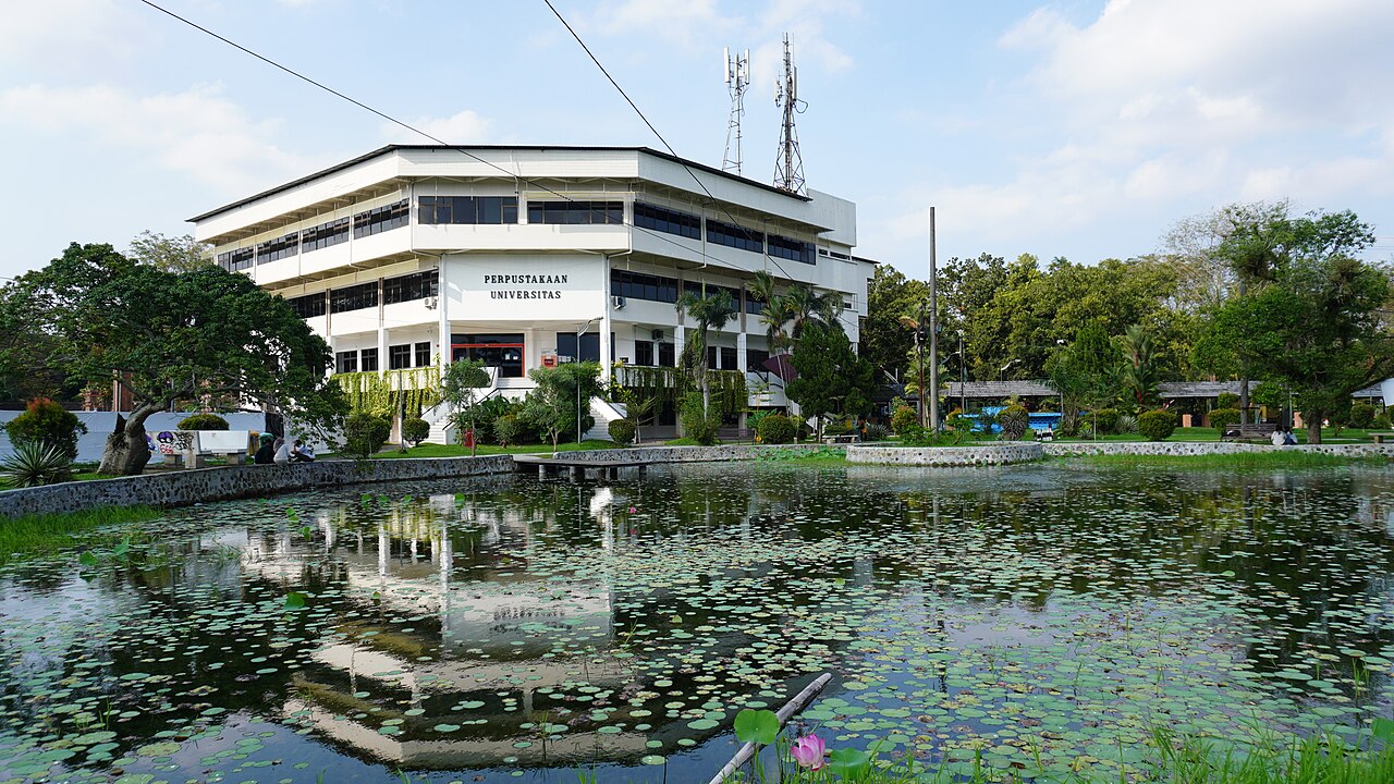 10 SMA Favorit di Jawa Barat dengan Lulusan Berprestasi Lengkap dengan Data Peminatan dan Lokasi