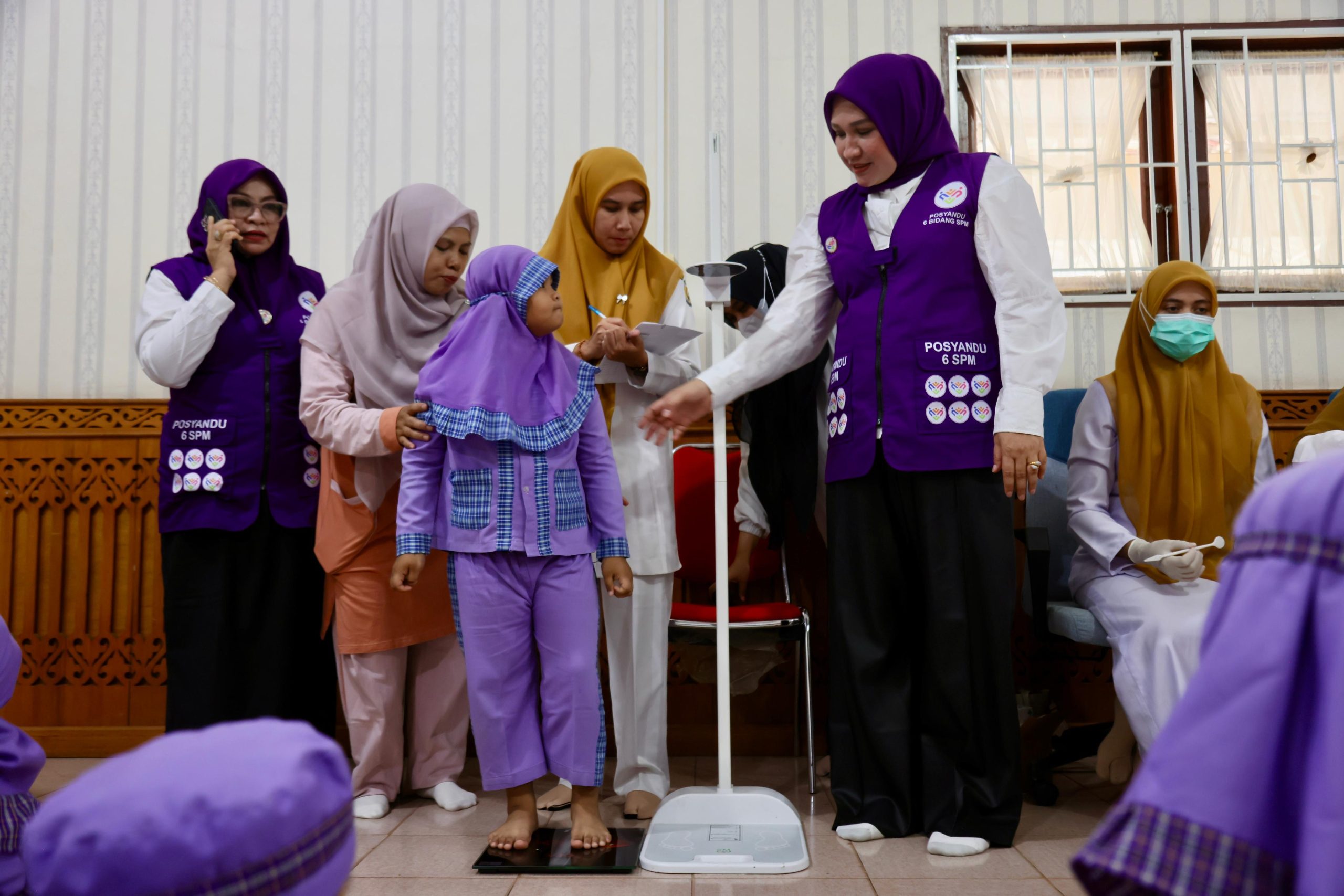 Tinjau Skrining Kesehatan di PAUD Permata Hati, Ketua TP PKK Aceh Deteksi Dini Gangguan Gigi dan Mata pada Anak