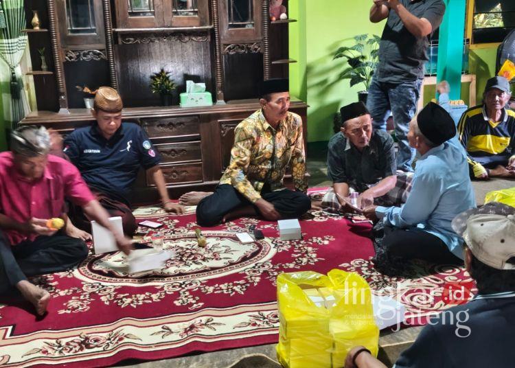 Reses di Dukuh Gesing Pati, Anggota DPRD Karwito Janji Cor Jalan Beton Gantikan Aspal Sampai 2029