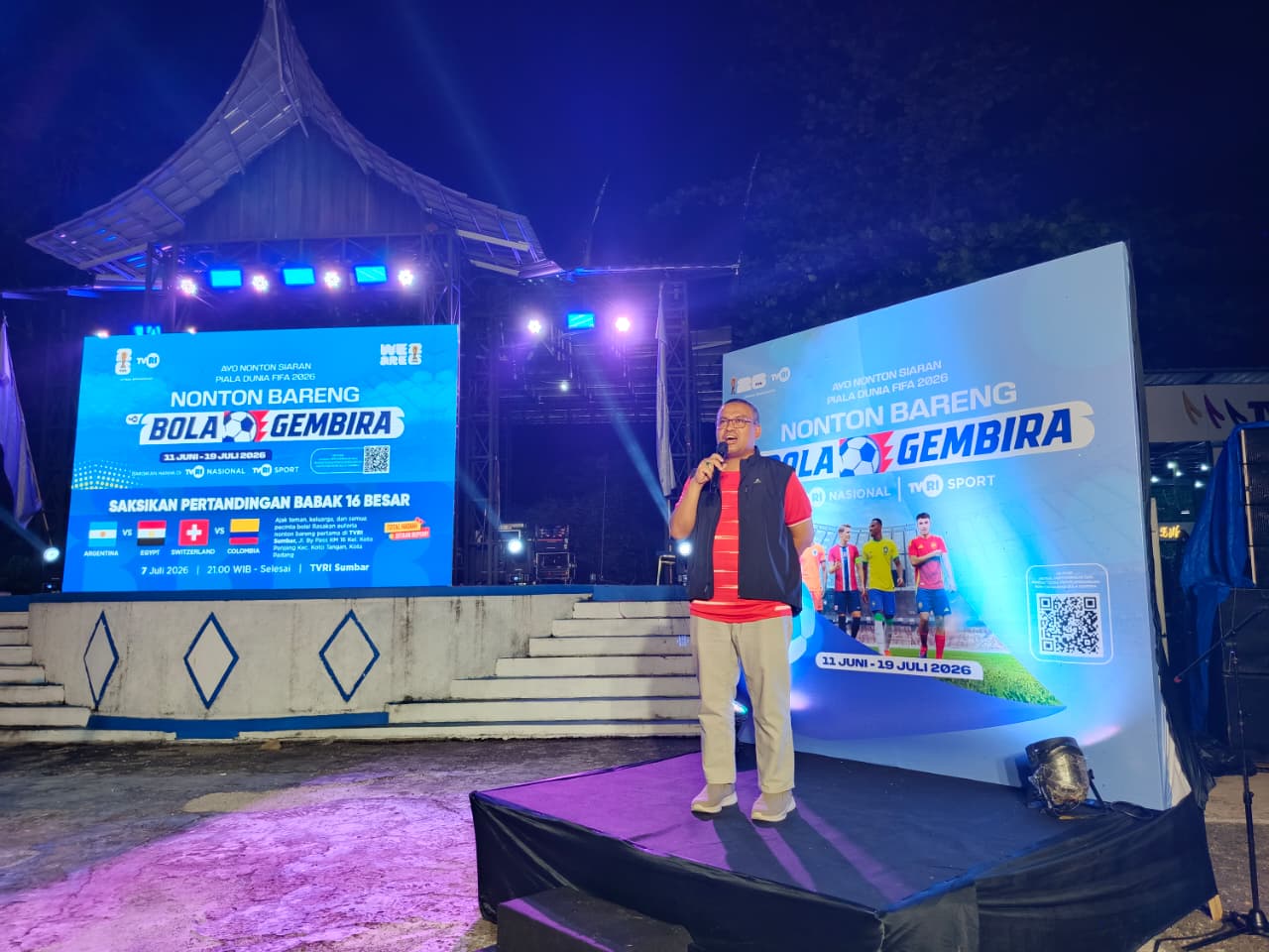 Sekdaprov Sumbar Arry Yuswandi Nobar Argentina Vs Mesir di Halaman TVRI, Sebut Sepak Bola Pemersatu Masyarakat