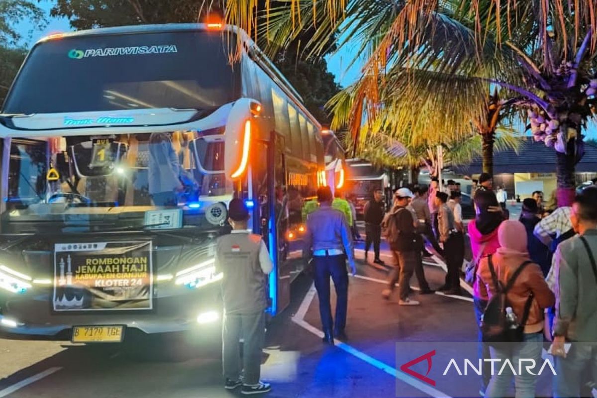 73 Jamaah Haji Cianjur Kloter 24 JKS Dipastikan Sehat, Rencana Penyambutan Digeser ke Polres