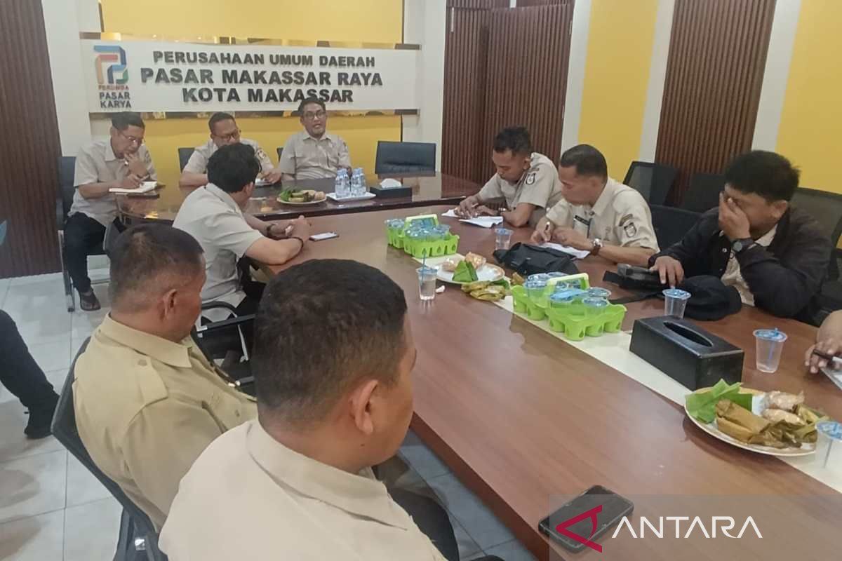 Perumda Pasar Makassar Raya Wajibkan Pemilahan Sampah Organik di Seluruh Unit Pasar, Olah Jadi Kompos dan Pakan Maggot