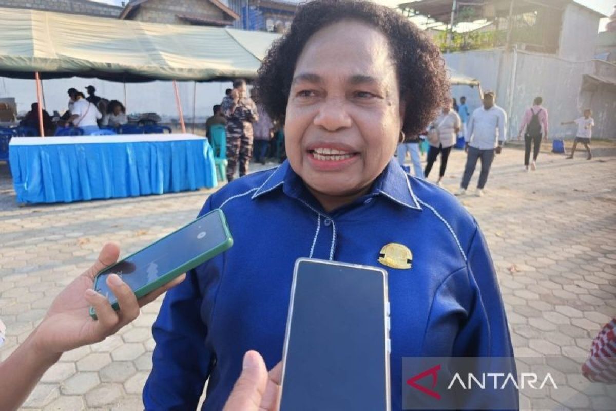 Ketua MRP Papua Narlince Wamuar Imbau Nelayan Tabi dan Saiteri Stop Pakai Bom Ikan, Ingatkan Ledakan di Biak Tewaskan 9 Orang