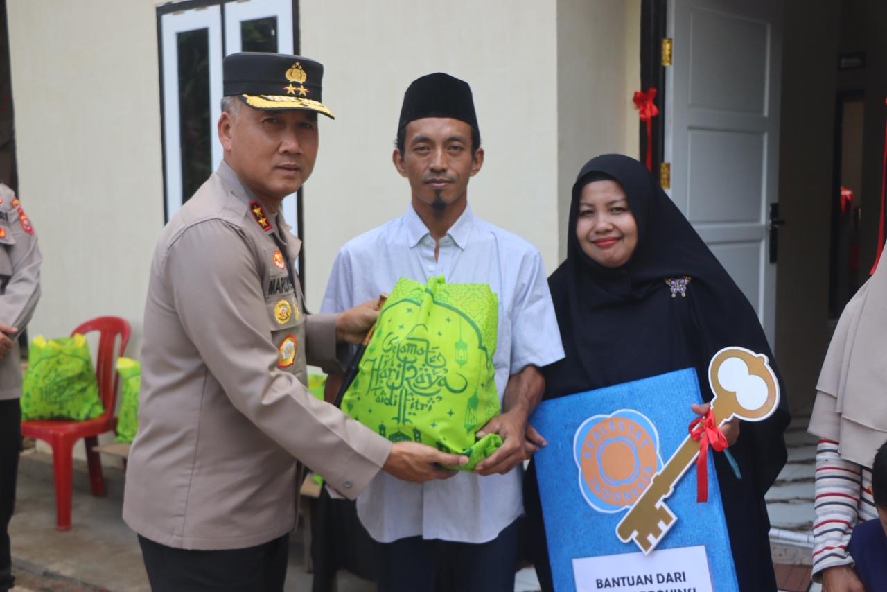 Kapolda Bengkulu Irjen Pol Mardiyono Resmikan Bedah Rumah ke-71, 72, dan 74, Sekaligus Bagikan Sembako di Gading Cempaka