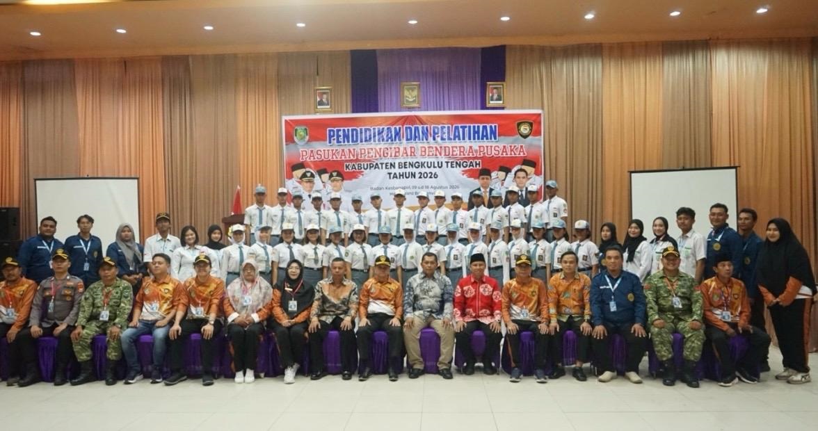 32 Pelajar Terbaik Bengkulu Tengah Jalani Diklat Paskibraka 2026, Sekda Tomi: Ini Penempaan Karakter