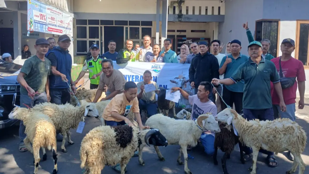 AQUA Wilayah Bogor Selatan Salurkan Ratusan Hewan Kurban ke Warga pada Idul Adha 1447 Hijriah