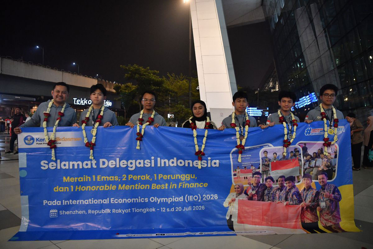 Siswa SMAN 17 Palembang Sumbang Medali Perunggu untuk Indonesia di IEO 2026 Shenzhen, Tim Borong 4 Medali