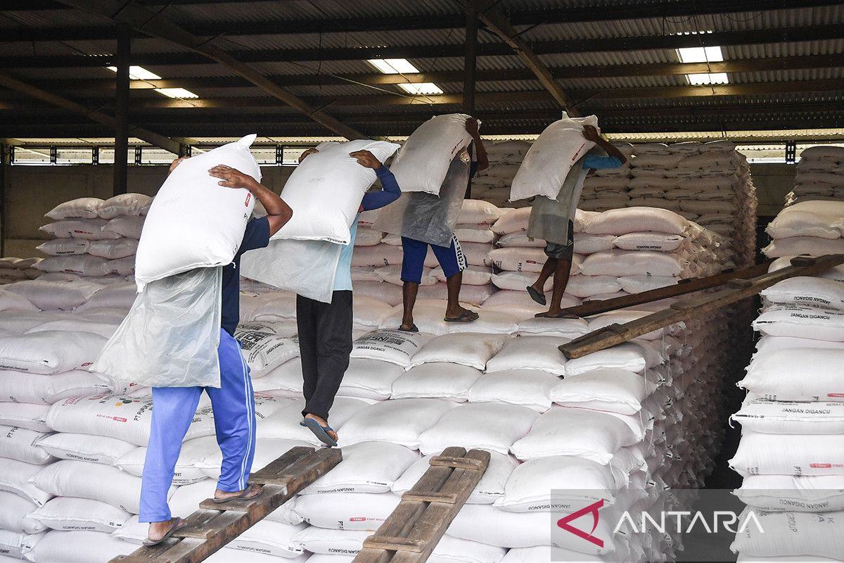 Realisasi Pupuk Subsidi di Jawa Barat Capai 54,28 Persen, Stok Urea di Gudang Tasikmalaya Mulai Membludak