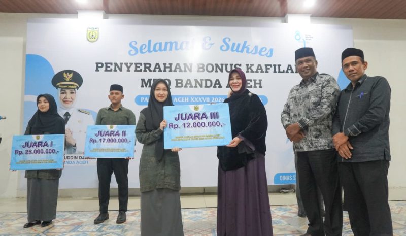 Wali Kota Banda Aceh Serahkan Bonus ke Kafilah MTQ, Target Rebut Juara Umum di Aceh Barat Daya 2027