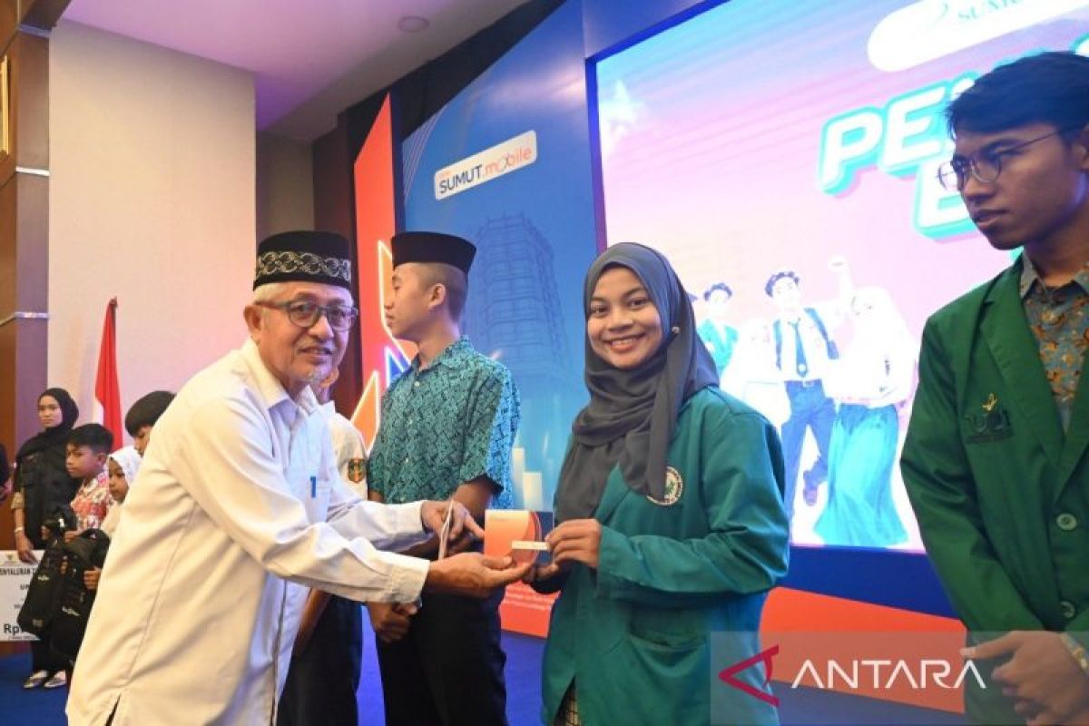 323 Pelajar dan Mahasiswa di Sumut Terima Beasiswa dari Zakat Pegawai Bank Sumut, Baznas Sebut UPZ Paling Unggul