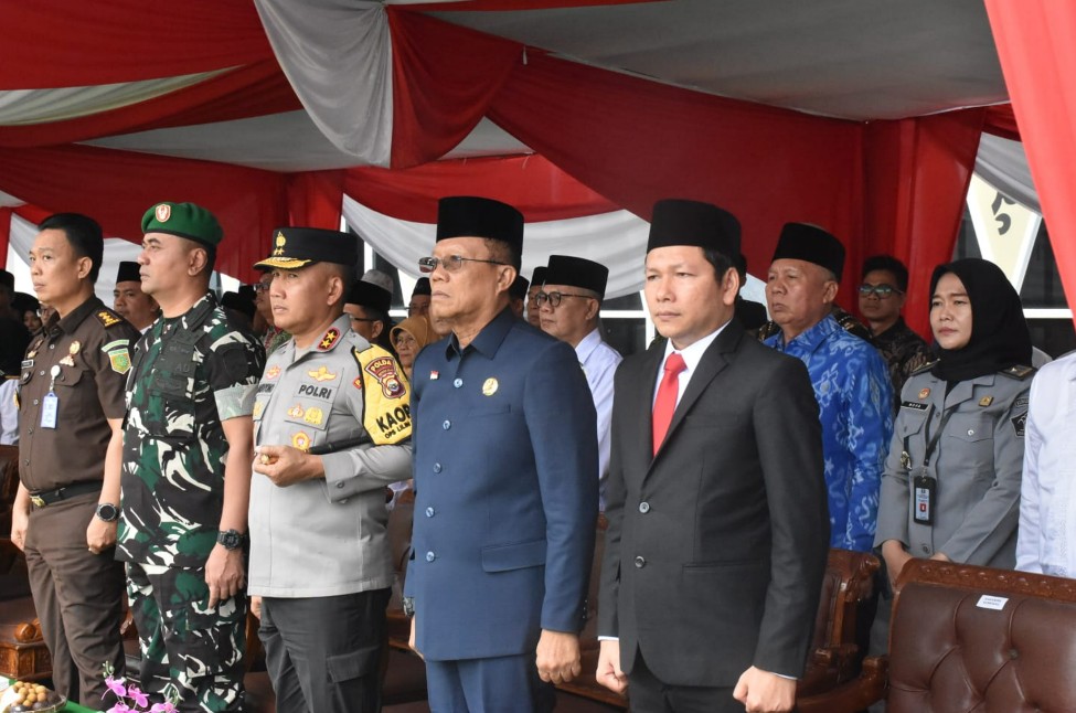 Peringati HAB ke-80, Kanwil Kemenag Bengkulu dan UIN FAS Gelar Upacara di Halaman Kantor Gubernur, 131 ASN Terima Satyalancana Karya Satya